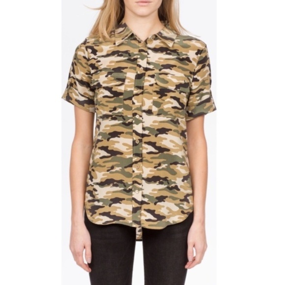 Equipment Tops - Equipment Femme |Signature Silk Top Camo Kelp